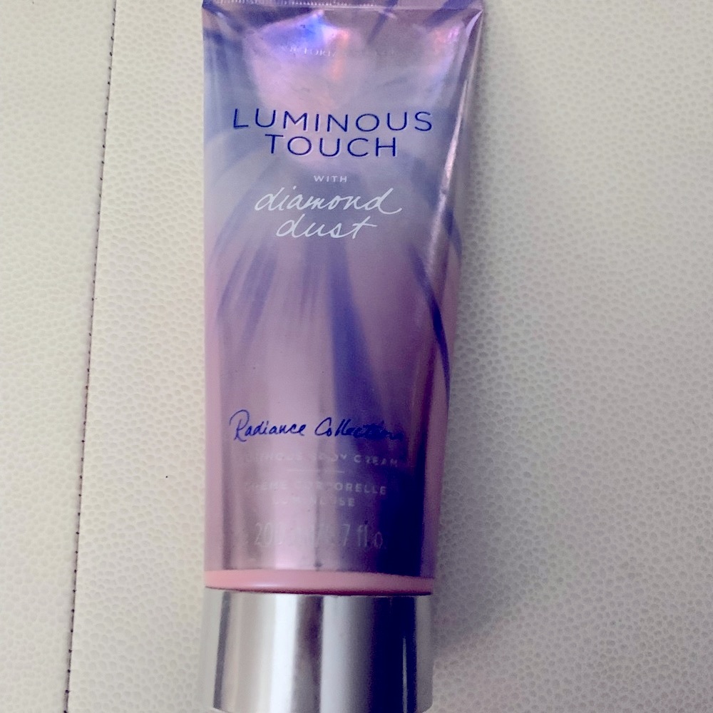 Victoria’s Secret RARE Shimmer Luminous Touch Diamond Dust Body Cream